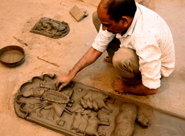 Molela Terracotta Artist